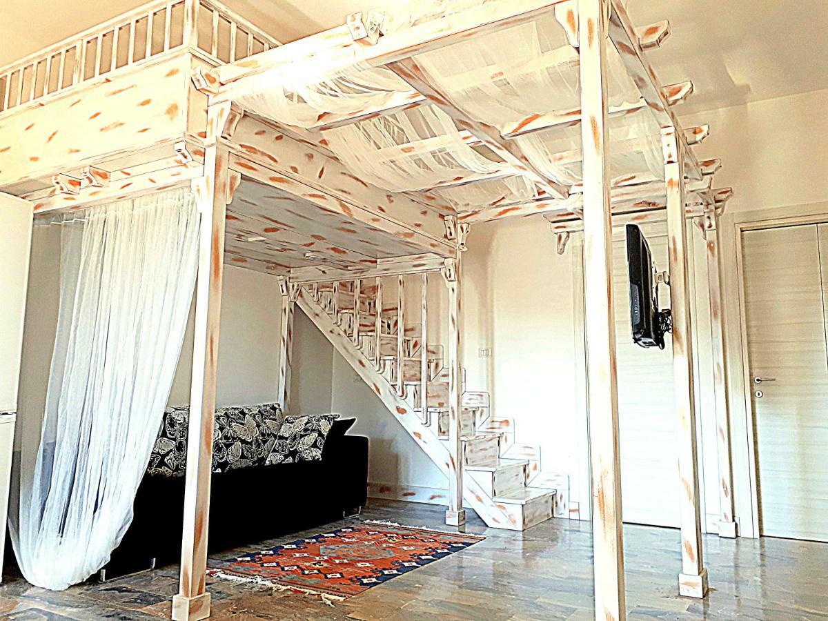 Casa Magnolia Apartment Pomezia Exterior photo